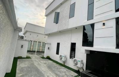 Spacious 4-Bedroom Duplex with Expansive Compound | Radio Estate