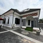 Fully Furnished & Equipped 4-Bedroom Bungalow | Ada George Area